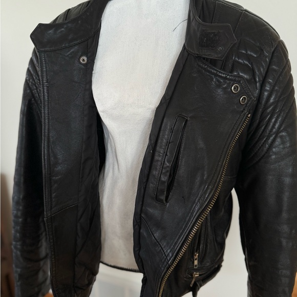 Black, painted back- leather motorcycle jacket - Picture 5 of 10